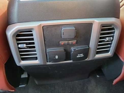 Used 2018 Ford F150 Platinum w/ Equipment Group 701A Luxury image 16