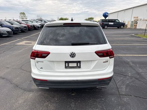 Used 2018 Volkswagen Tiguan SE AWD/4WD image 6