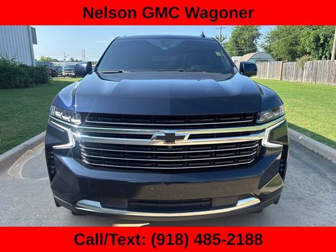Used 2022 Chevrolet Tahoe LT w/ Luxury Package AWD/4WD image 2