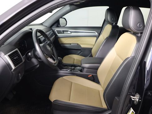 Used 2022 Volkswagen Atlas Cross Sport SE AWD/4WD image 14