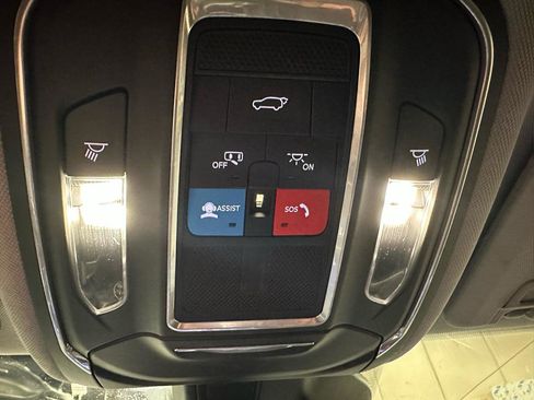 Used 2021 Jeep Grand Cherokee L Laredo w/ Luxury Tech Group I image 22