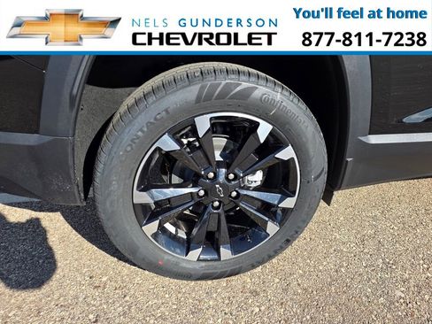 New 2026 Chevrolet Equinox RS w/ Convenience Package III AWD/4WD image 9