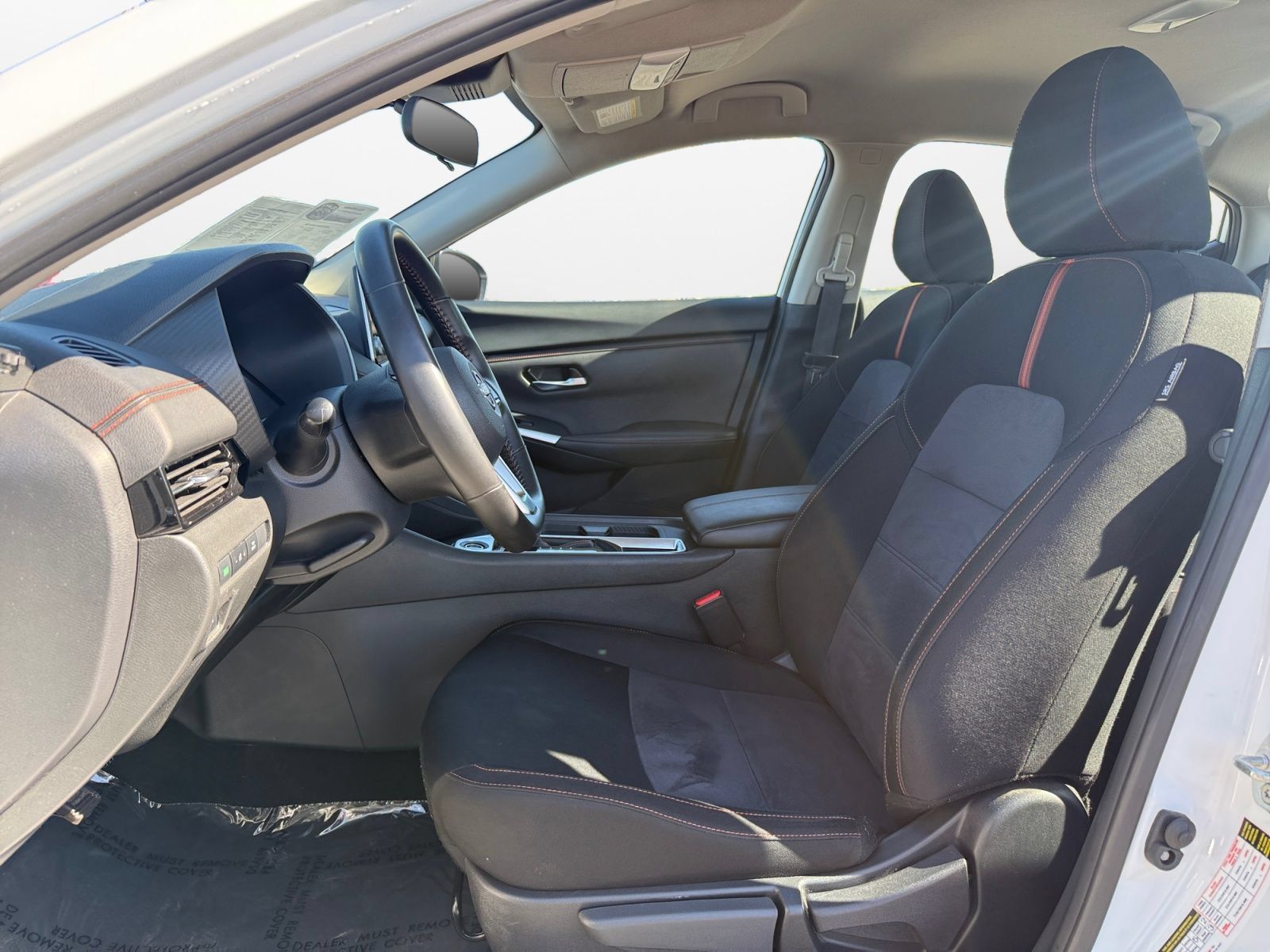 Used 2025 Nissan Sentra SR FWD image 12