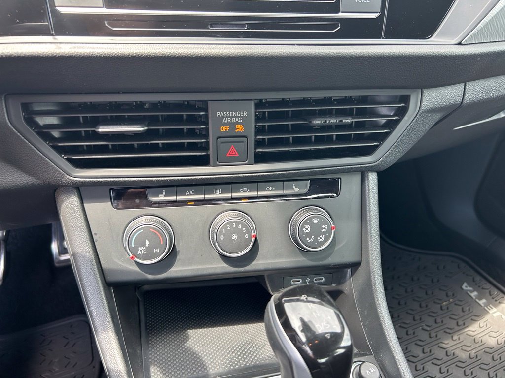 Certified 2024 Volkswagen Jetta Sport FWD image 30