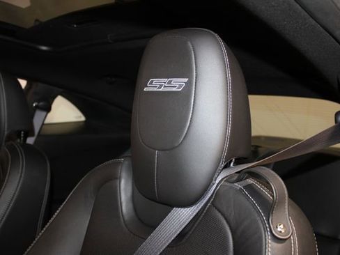 Used 2011 Chevrolet Camaro SS w/ RS Package RWD image 10