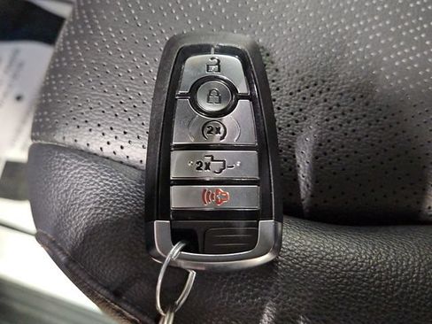 Used 2026 Ford F250 Lariat w/ Lariat Premium Package AWD/4WD image 26