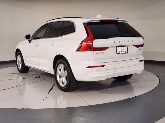 Used 2022 Volvo XC60 B5 Momentum AWD/4WD image 6