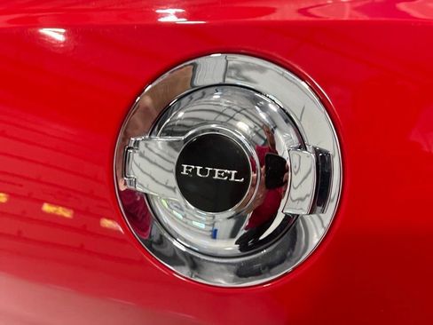 Used 2019 Dodge Challenger SXT RWD image 22