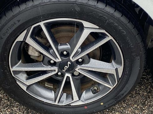 Used 2022 Kia Forte LXS image 24