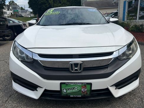 Used 2018 Honda Civic EX image 3