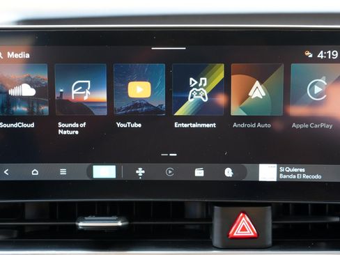 Used 2025 Kia Carnival SX FWD image 31