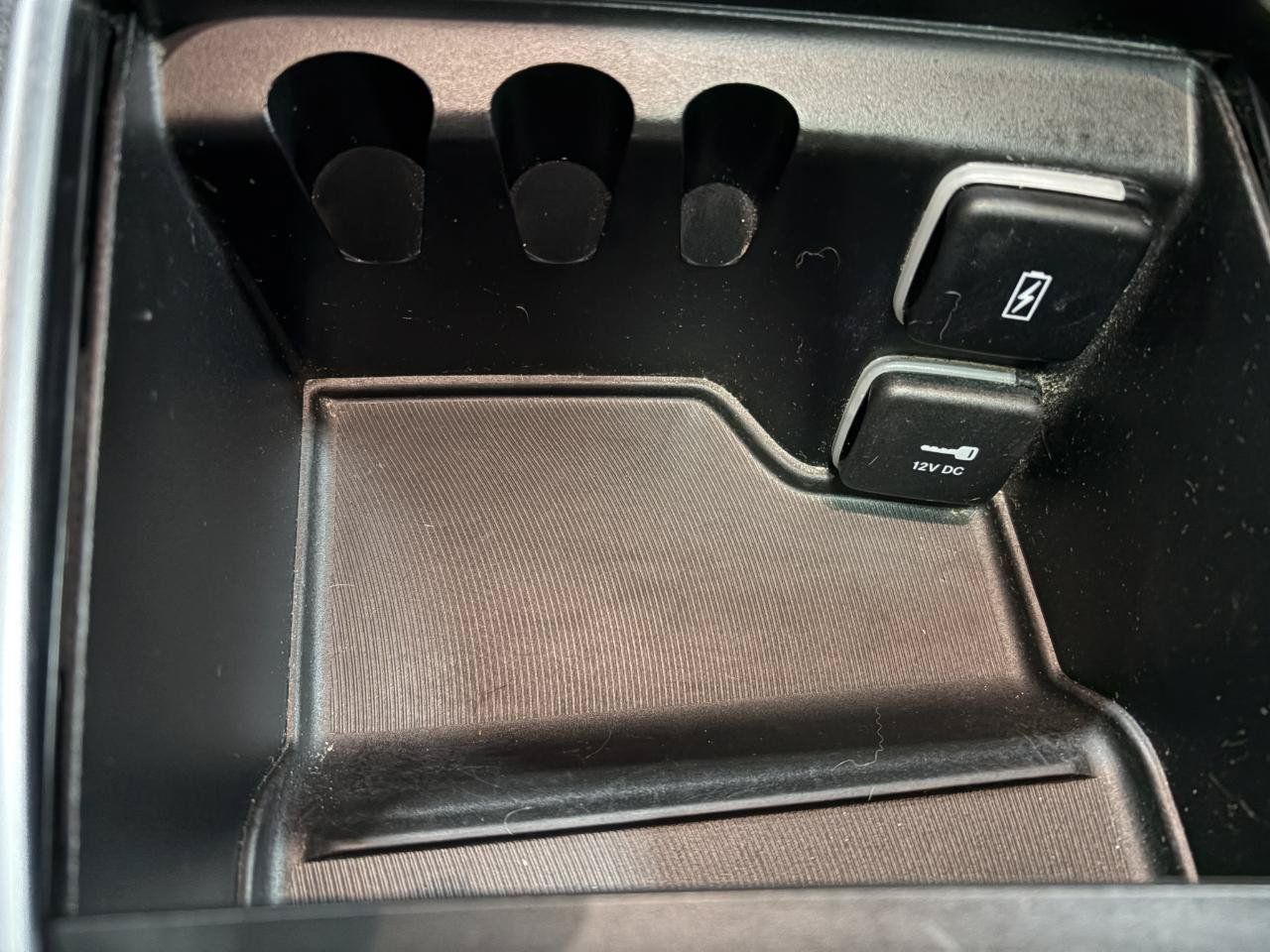 Used 2022 Chrysler Pacifica Limited FWD image 33