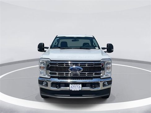 New 2025 Ford F350 XLT image 2