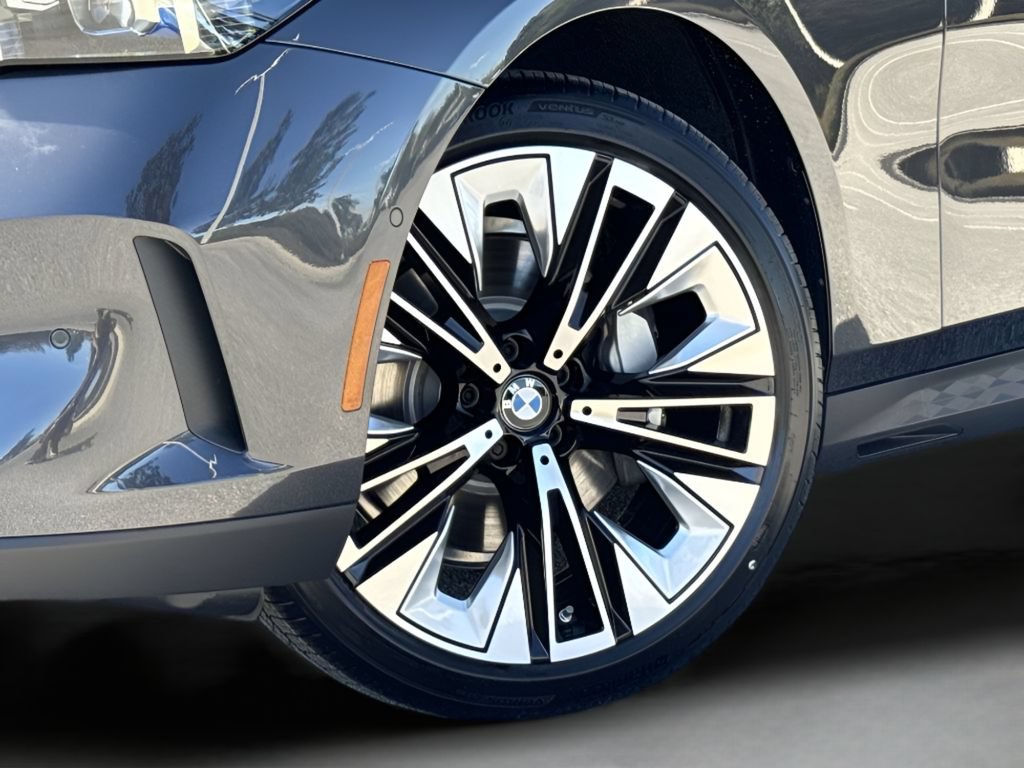 Certified 2026 BMW 530i w/ Premium Package RWD image 14