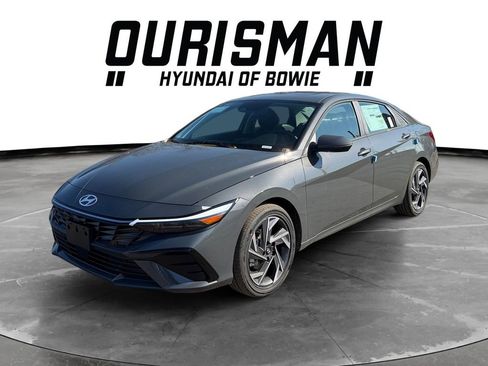 New 2026 Hyundai Elantra Limited FWD image 2