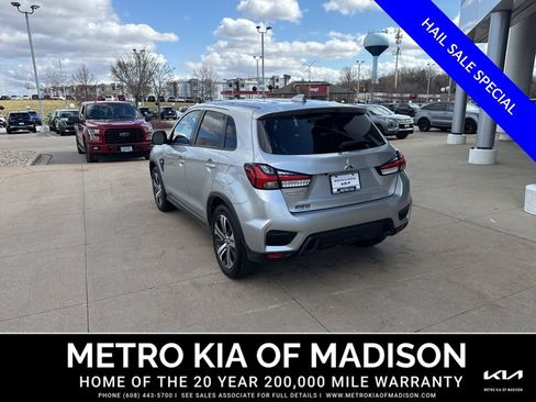 Used 2025 Mitsubishi Outlander Sport ES AWD/4WD image 3