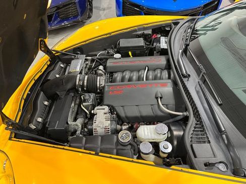 Used 2005 Chevrolet Corvette Coupe w/ Preferred Equipment Group RWD image 27