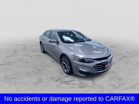 Used 2024 Chevrolet Malibu LT image 3