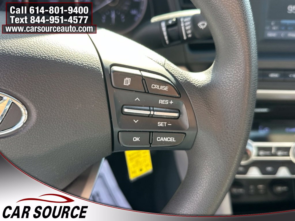 Used 2020 Hyundai Elantra SE FWD image 22