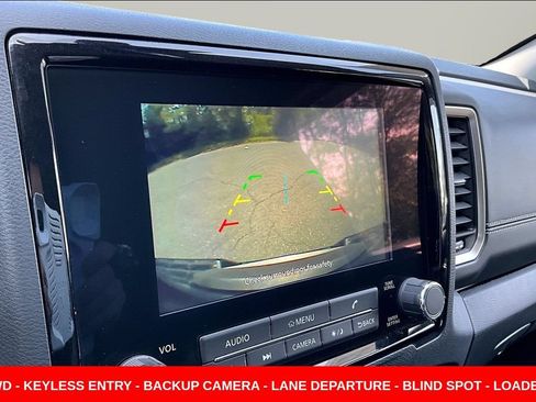 Used 2023 Nissan Frontier SV w/ SV Convenience Package AWD/4WD image 15