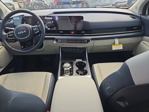 New 2026 Kia Carnival EX FWD image 13