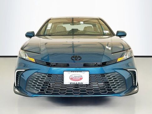 New 2026 Toyota Camry SE image 2