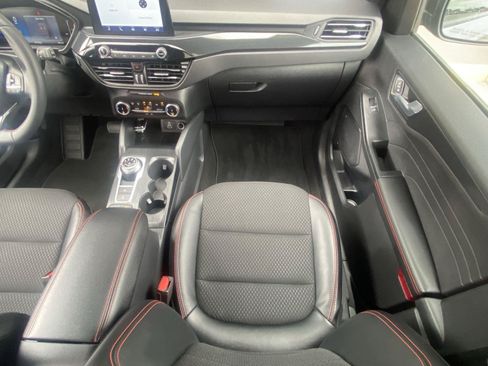 Used 2025 Ford Escape ST-Line AWD/4WD image 19