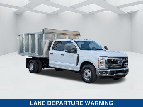 New 2026 Ford F350 XL w/ XL Chrome Package RWD image 3