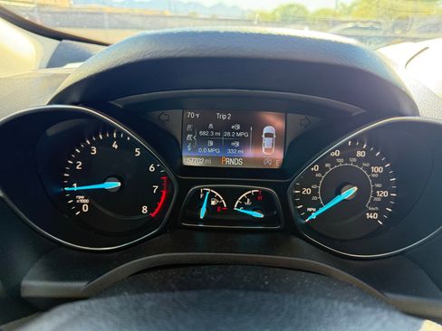 Used 2019 Ford Escape SE image 16