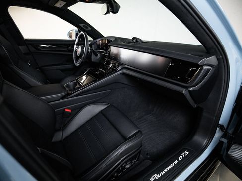 Certified 2026 Porsche Panamera GTS AWD/4WD image 29