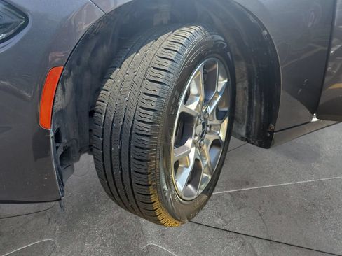 Used 2015 Dodge Charger SXT AWD/4WD image 30