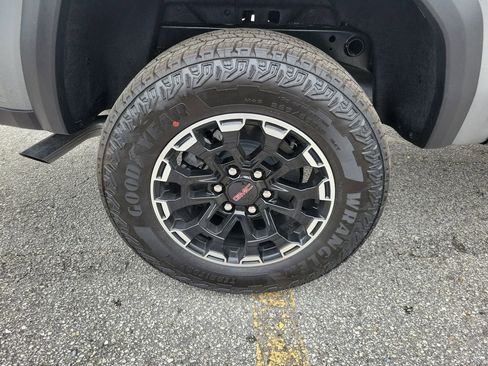 New 2026 GMC Canyon AT4 w/ Technology Plus Package image 5