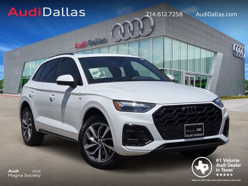 Certified 2024 Audi Q5 2.0T Premium w/ Summer of Audi Package AWD/4WD image 1