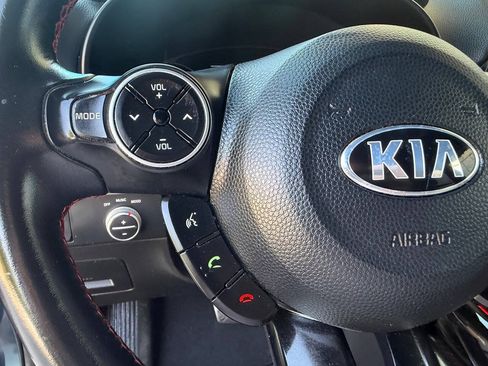 Used 2018 Kia Soul + FWD image 24