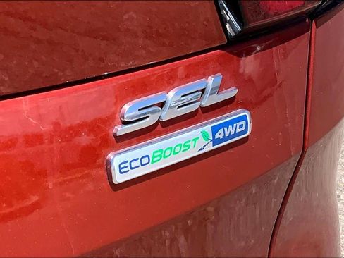 Used 2019 Ford Escape SEL AWD/4WD image 9
