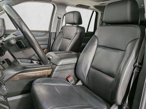 Used 2018 Chevrolet Tahoe LT image 5