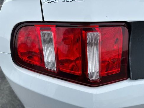 Used 2010 Ford Mustang GT RWD image 24