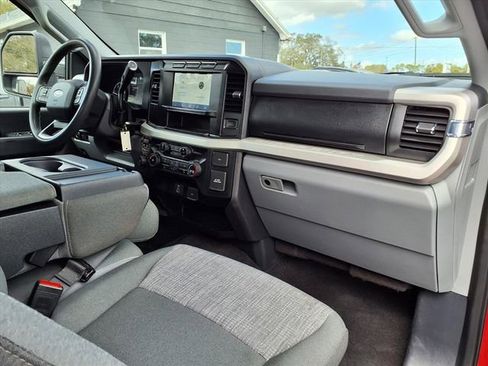 Used 2023 Ford F350 XLT AWD/4WD image 12