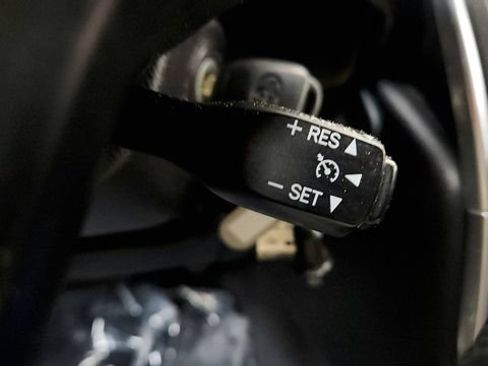 Used 2015 Toyota Camry XSE FWD image 58