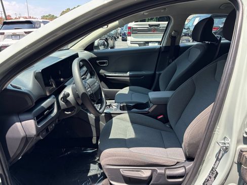 Used 2025 Kia K4 FWD image 25