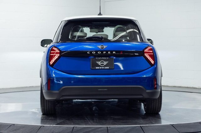 New 2026 MINI Cooper S FWD image 7