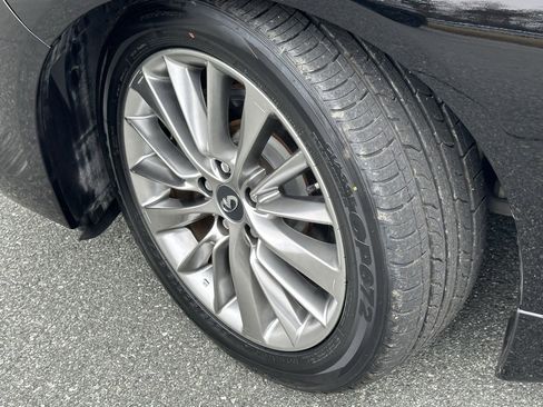 Used 2018 INFINITI Q50 Luxe w/ Essential Package (3.0T Luxe) image 45