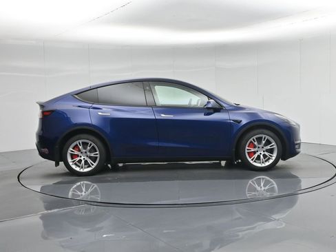 Used 2024 Tesla Model Y Long Range image 25