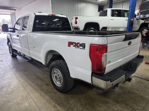 Used 2022 Ford F250 XL w/ Power Equipment Group AWD/4WD image 6