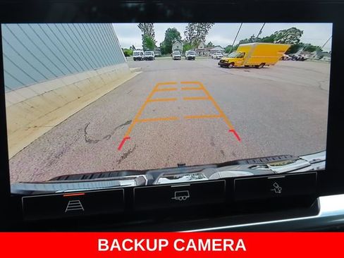 Used 2024 GMC Sierra 1500 Elevation w/ Preferred Package AWD/4WD image 5