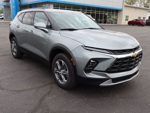 New 2026 Chevrolet Blazer LT w/ Convenience Package AWD/4WD image 2