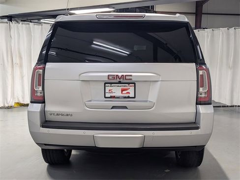 Used 2020 GMC Yukon SLT w/ Premium Edition image 30