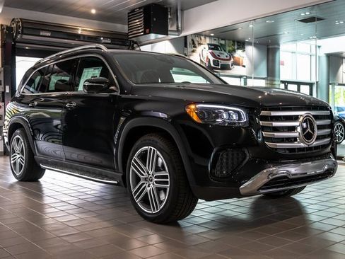 New 2025 Mercedes-Benz GLS 450 GLS 450 image 1