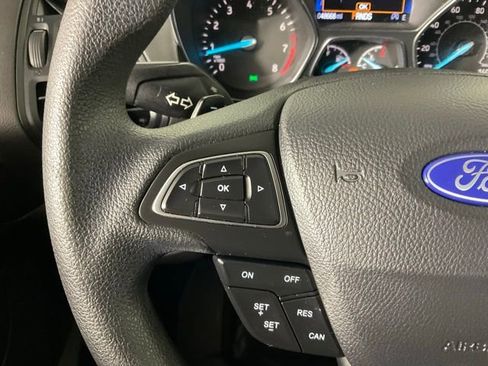 Used 2017 Ford Escape SE image 22