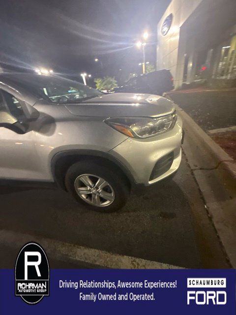 Used 2018 Chevrolet Trax LS AWD/4WD image 3